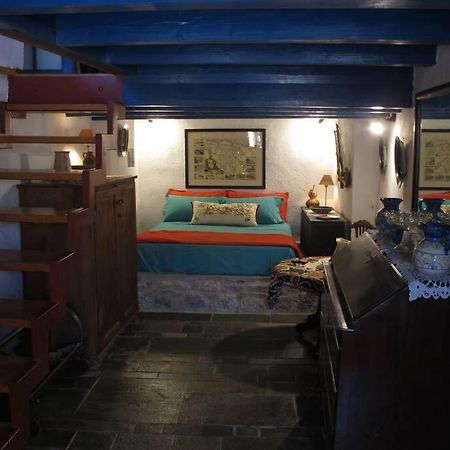 Blue Door Apartment Monemvasía Екстериор снимка