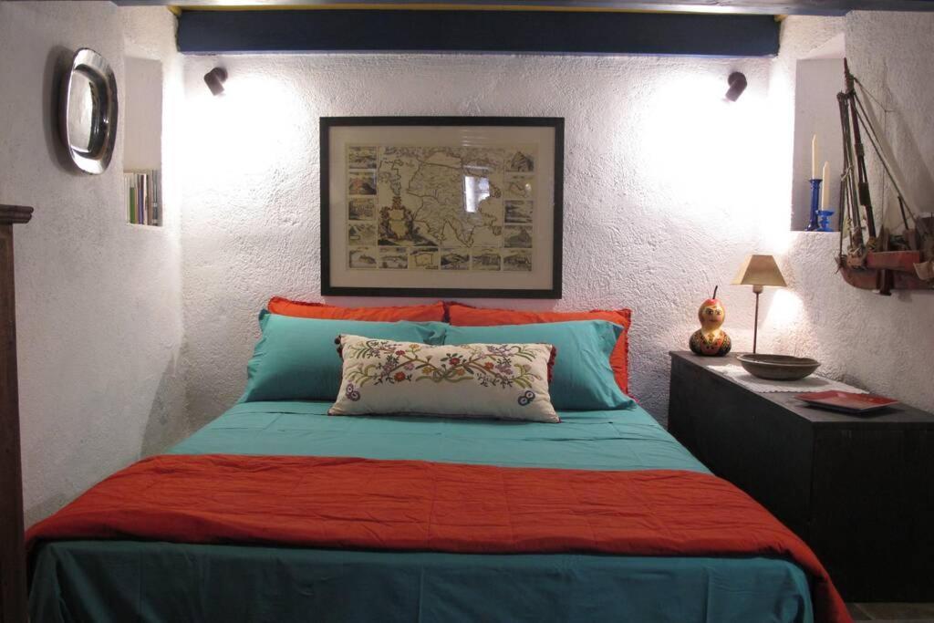 Blue Door Apartment Monemvasía Екстериор снимка