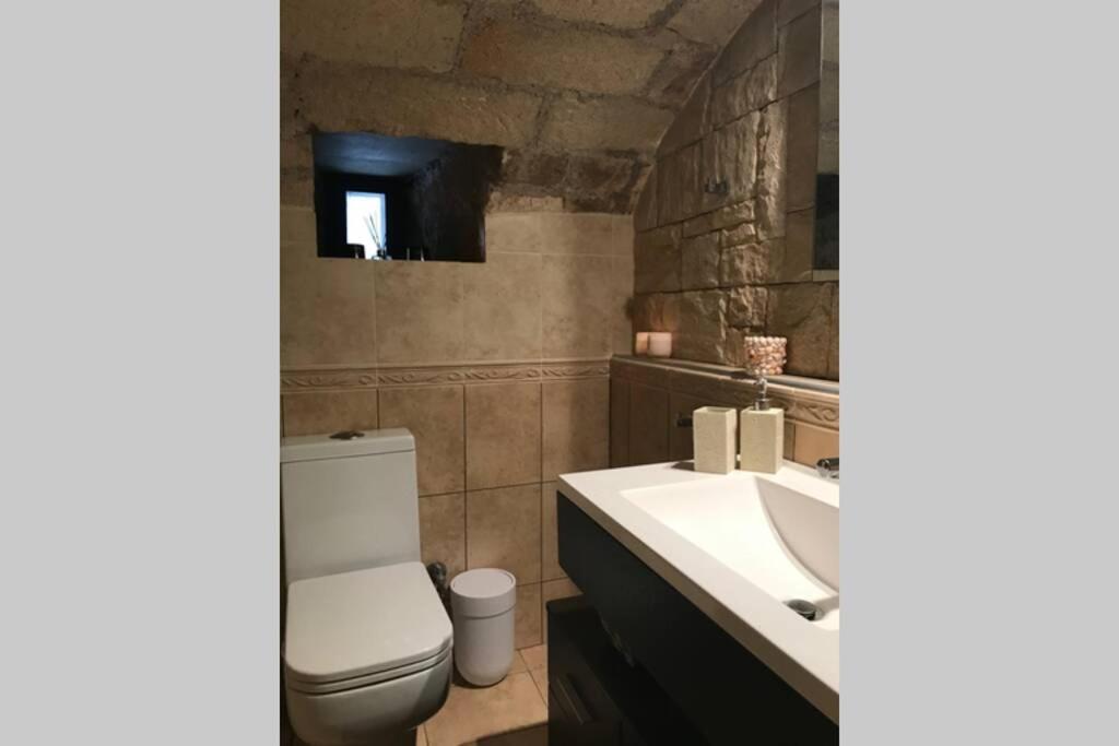 Blue Door Apartment Monemvasía Екстериор снимка